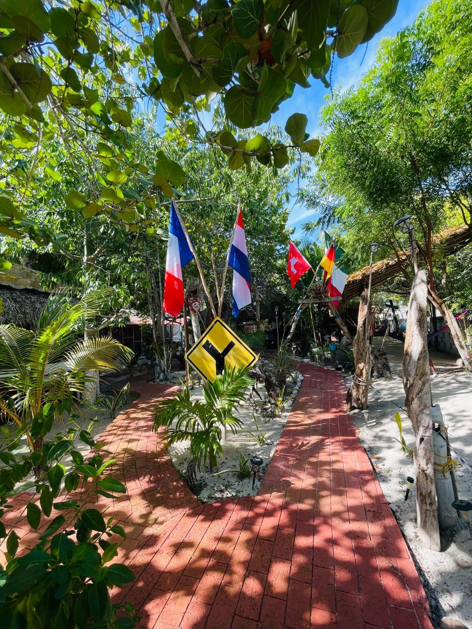 Casa Jade Ecobungalows Las Coloradas Yuluc エクステリア 写真